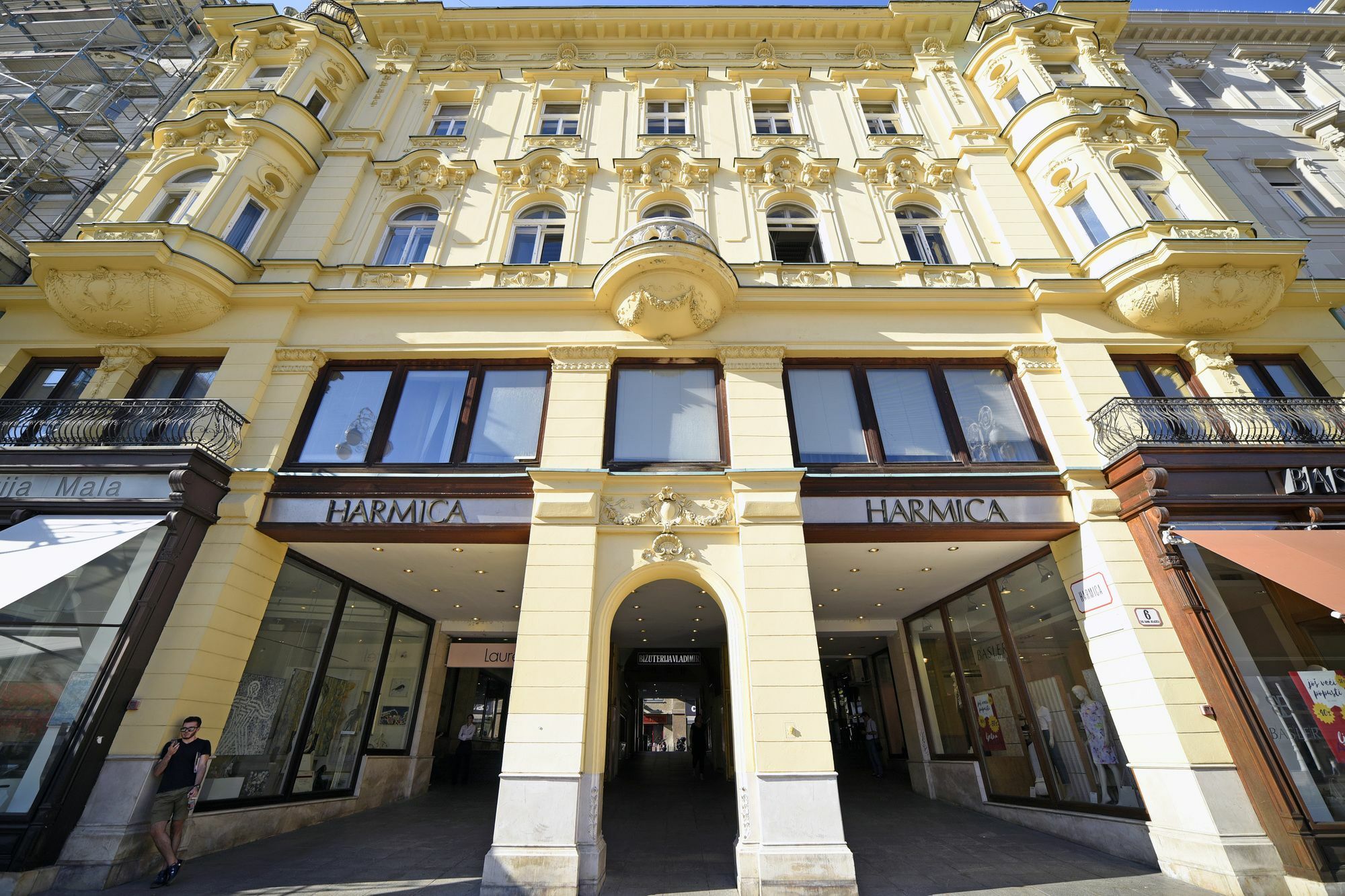 Main Square Central Apartment Zagreb Bagian luar foto